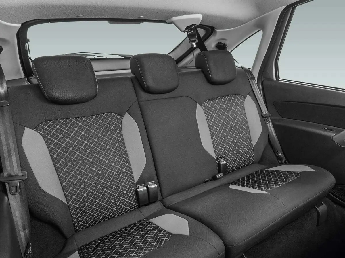 Lada (ВАЗ) Granta I Рестайлинг Лифтбек — сүрөт 9