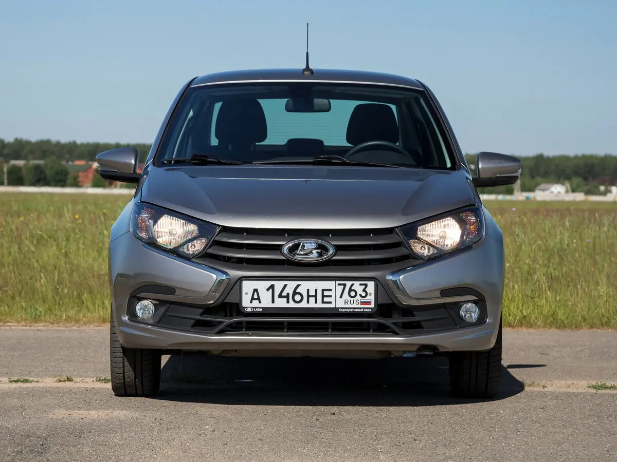 Lada (ВАЗ) Granta I Рестайлинг Седан — сүрөт 18