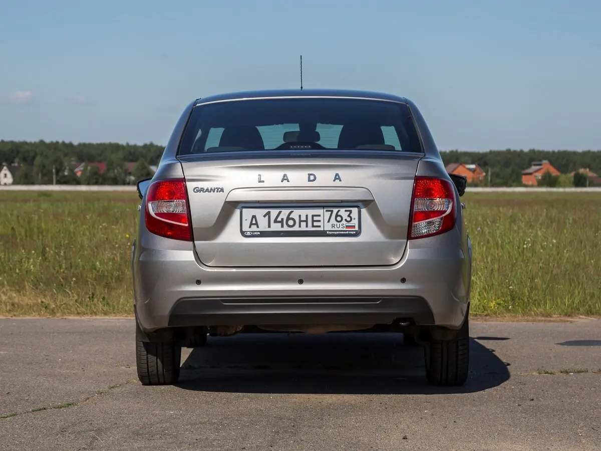 Lada (ВАЗ) Granta I Рестайлинг Седан — сүрөт 19
