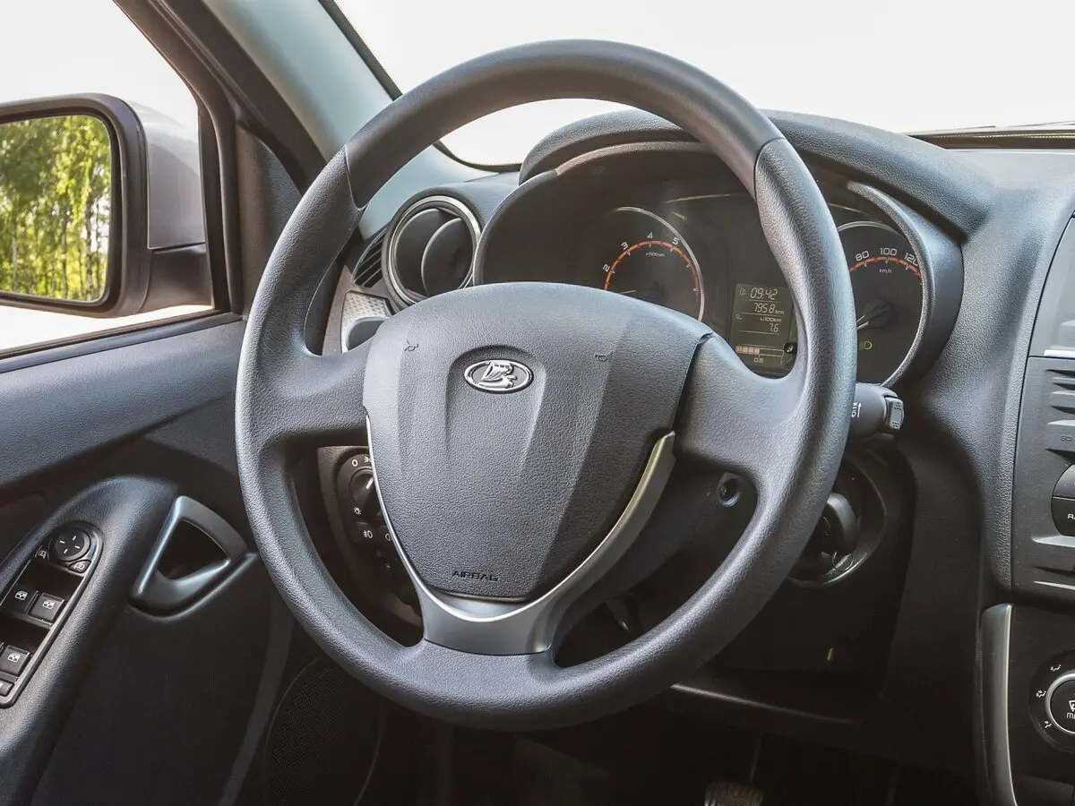 Lada (ВАЗ) Granta I Рестайлинг Седан — сүрөт 25