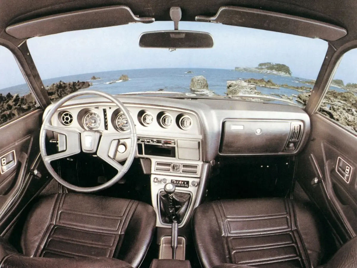 Mazda 929 LA2 Купе — 照片 4