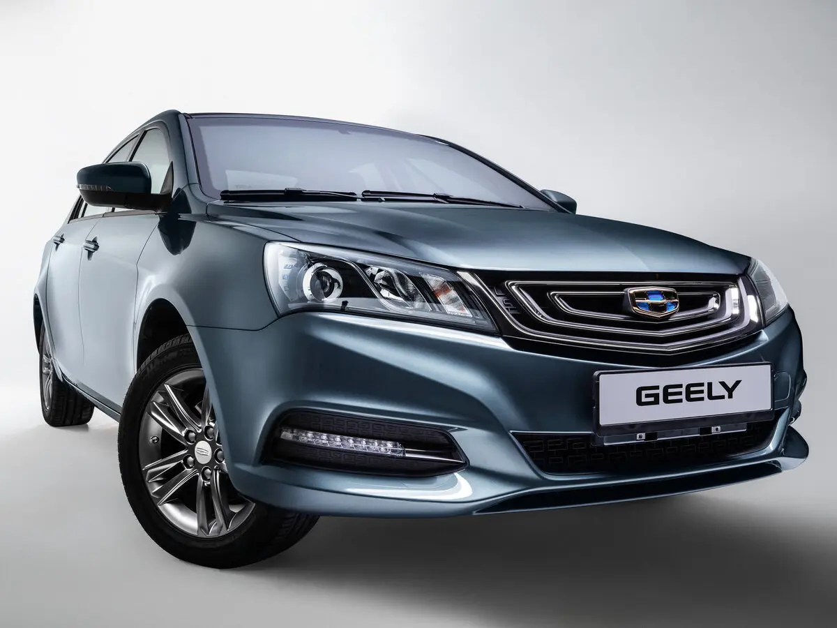 Geely Emgrand 7 I Рестайлинг Седан — сүрөт 3