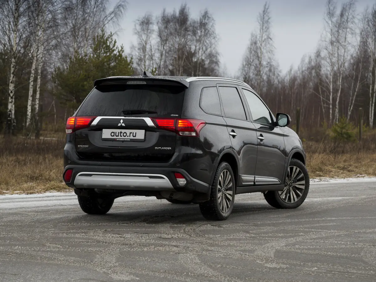 Mitsubishi Outlander III Рестайлинг 3 Внедорожник 5 дв. — photo 22