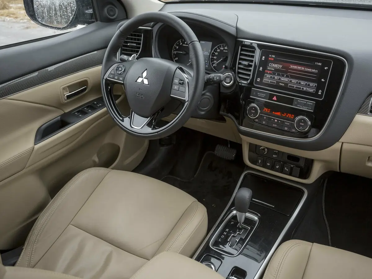 Mitsubishi Outlander III Рестайлинг 3 Внедорожник 5 дв. — photo 24