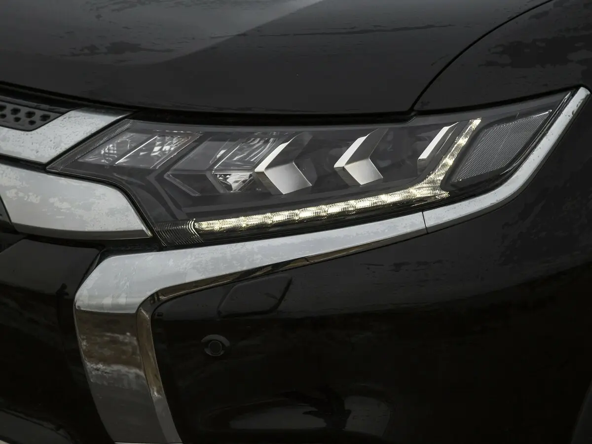 Mitsubishi Outlander III Рестайлинг 3 Внедорожник 5 дв. — photo 34
