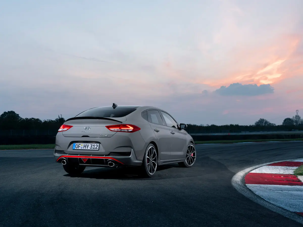 Hyundai i30 N I Фастбек Fastback — сүрөт 5