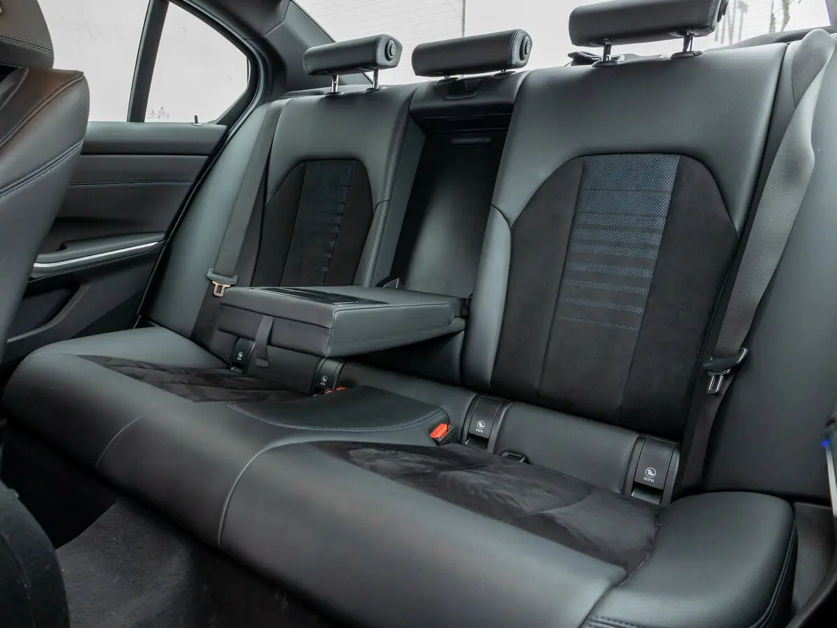 BMW 3 серии VII (G2x) Седан — сүрөт 30