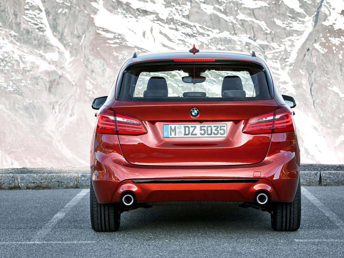 BMW 2 серии Active Tourer F45 Рестайлинг Компактвэн — фото 4