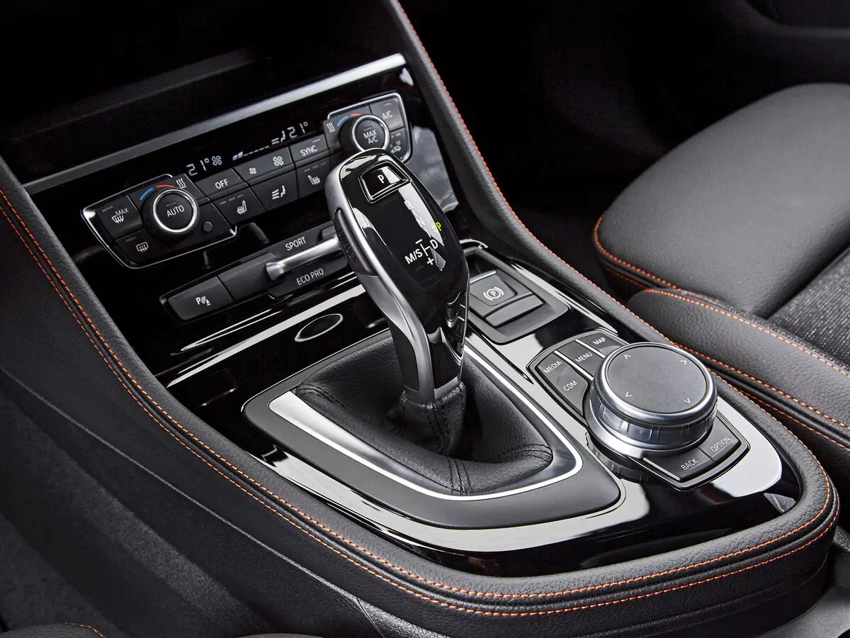 BMW 2 серии Active Tourer F45 Рестайлинг Компактвэн — сүрөт 11