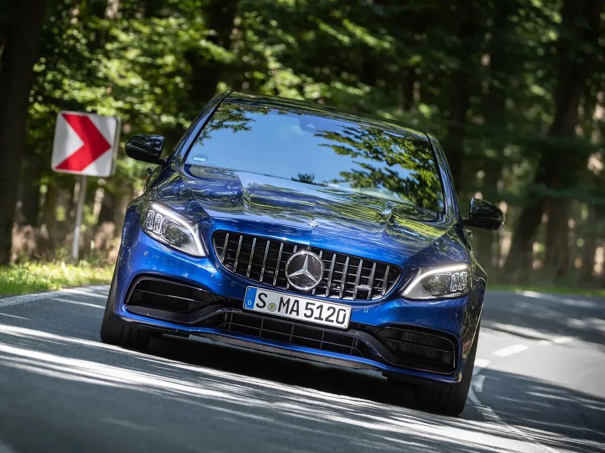 Mercedes-Benz C-Класс AMG IV (W205) Рестайлинг Седан — сүрөт 3