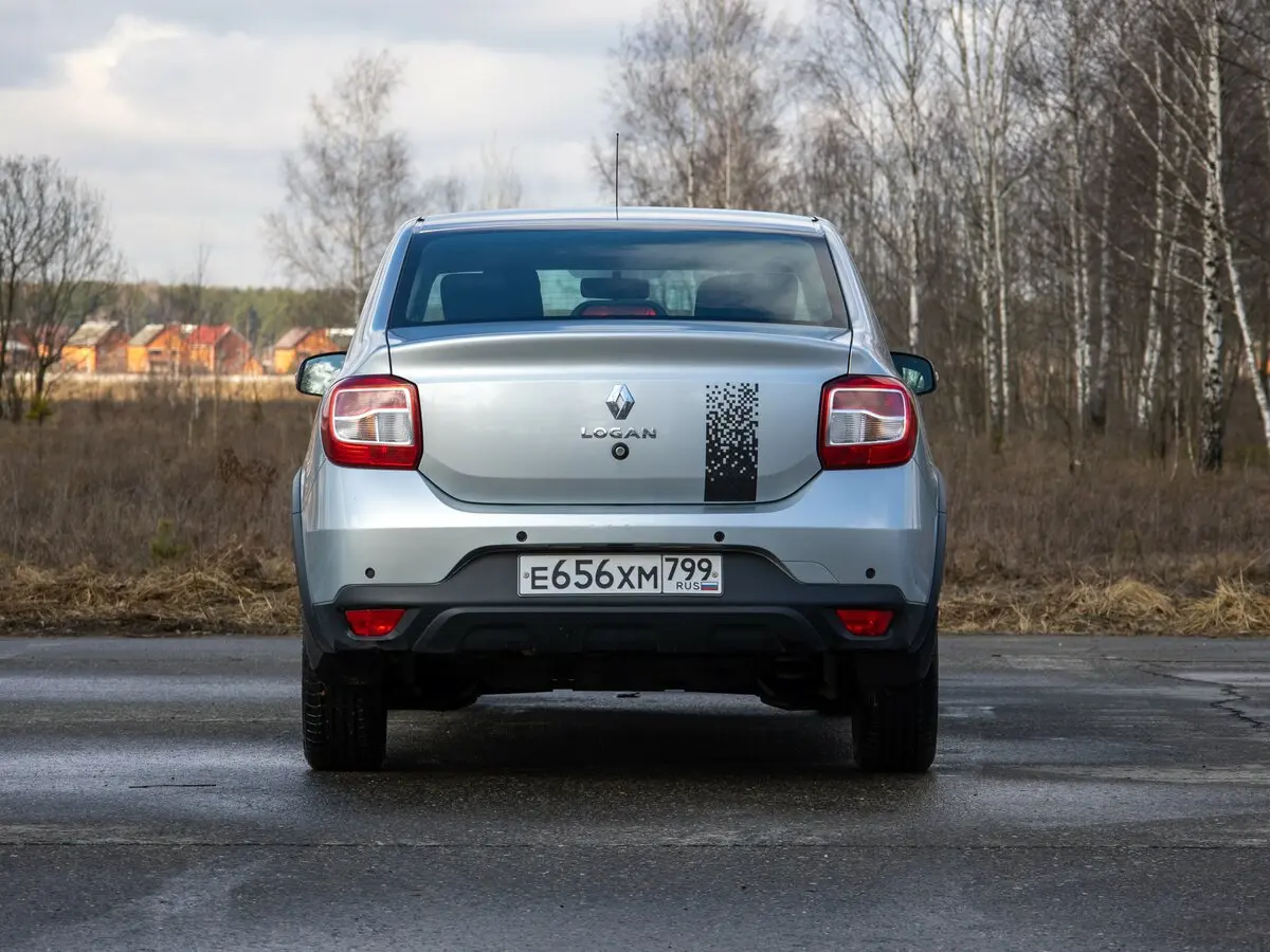 Renault Logan II Рестайлинг Седан Stepway — фото 13