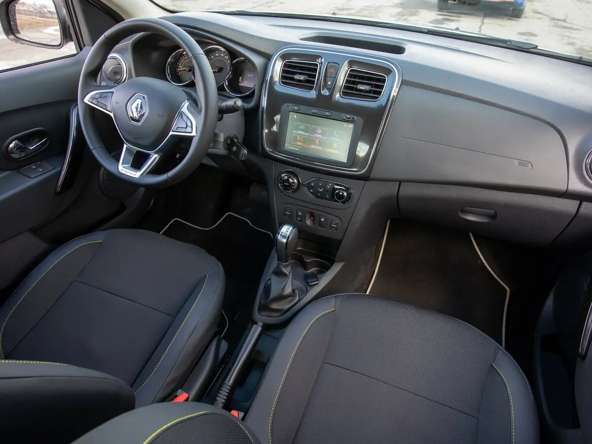 Renault Logan II Рестайлинг Седан Stepway — фото 15