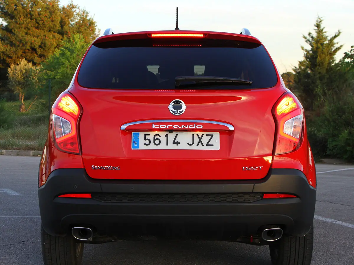 SsangYong Korando III Рестайлинг 2 Внедорожник 5 дв. — фото 4