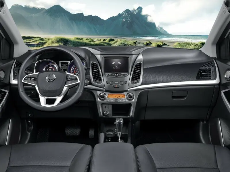 SsangYong Korando III Рестайлинг 2 Внедорожник 5 дв. — фото 6