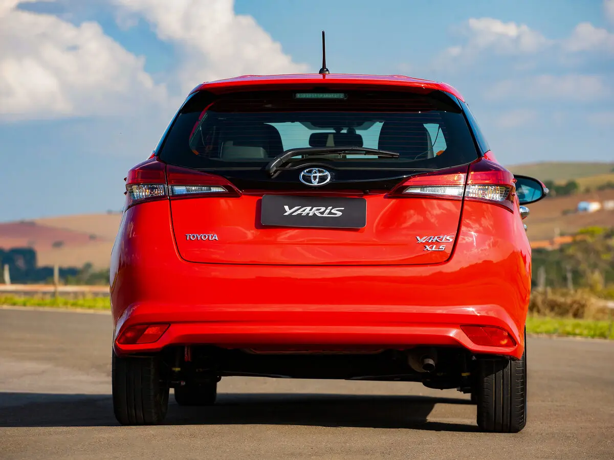 Toyota Yaris XP150 Рестайлинг Хэтчбек 5 дв. — сүрөт 4
