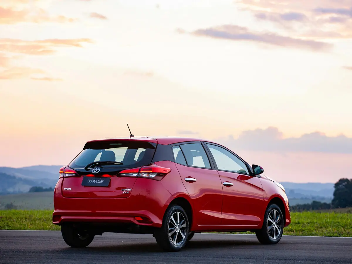 Toyota Yaris XP150 Рестайлинг Хэтчбек 5 дв. — сүрөт 5