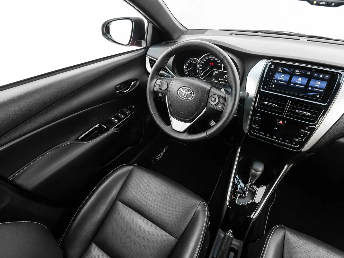 Toyota Yaris XP150 Рестайлинг Хэтчбек 5 дв. — сүрөт 8