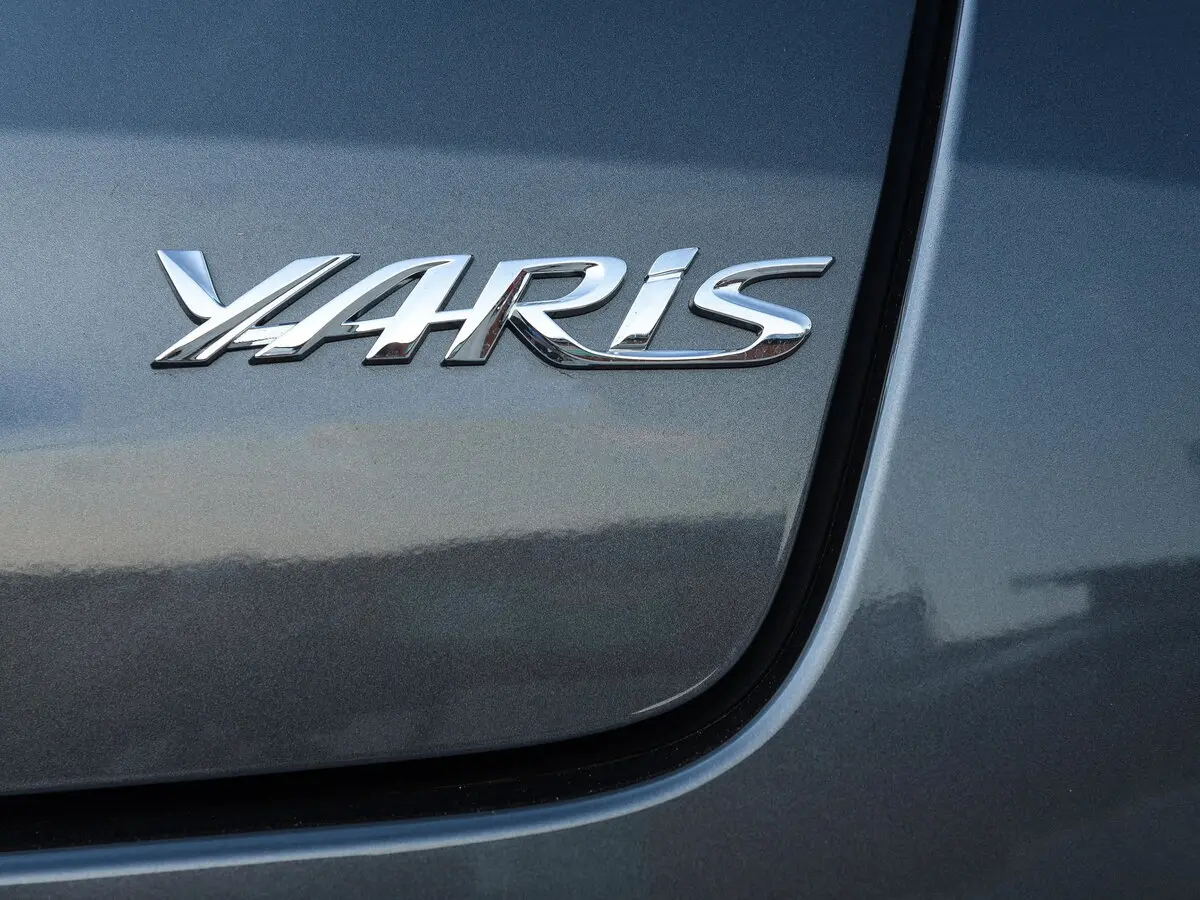 Toyota Yaris XP150 Рестайлинг Седан — сүрөт 16