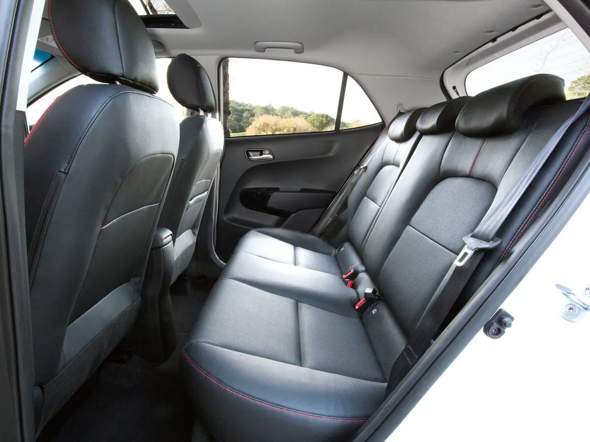 Kia Picanto III Хэтчбек 5 дв. GT Line — сүрөт 9