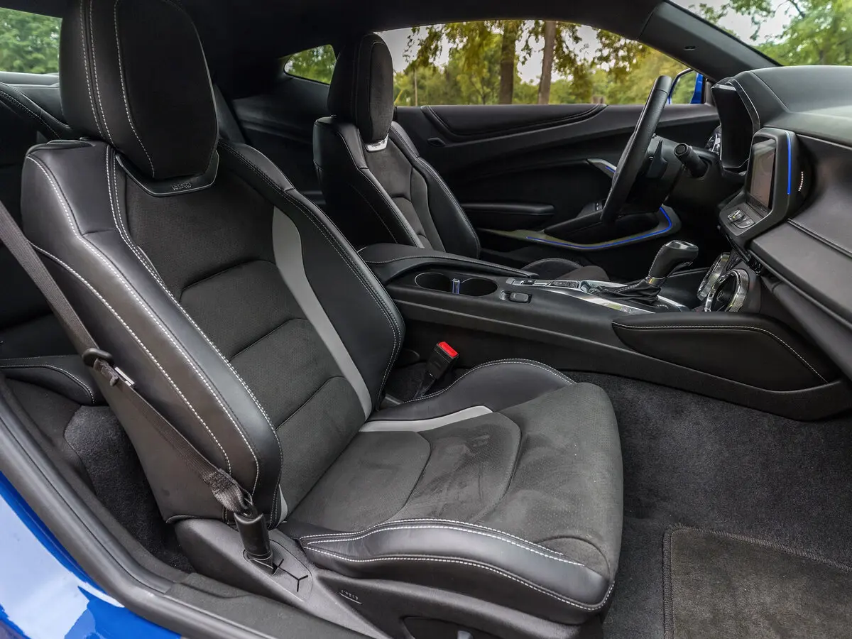 Chevrolet Camaro VI Рестайлинг Купе — сүрөт 7