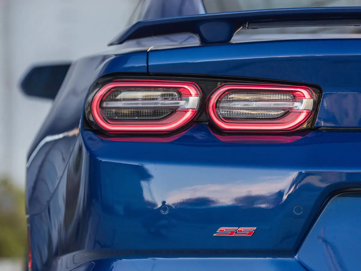 Chevrolet Camaro VI Рестайлинг Купе — сүрөт 14