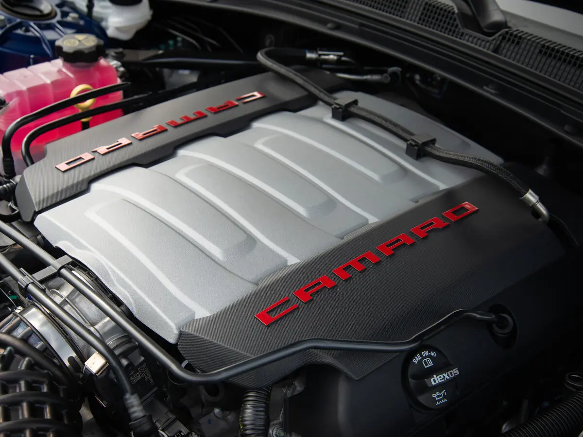 Chevrolet Camaro VI Рестайлинг Купе — сүрөт 16