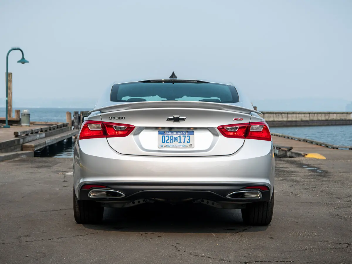 Chevrolet Malibu IX Рестайлинг Седан — сүрөт 4
