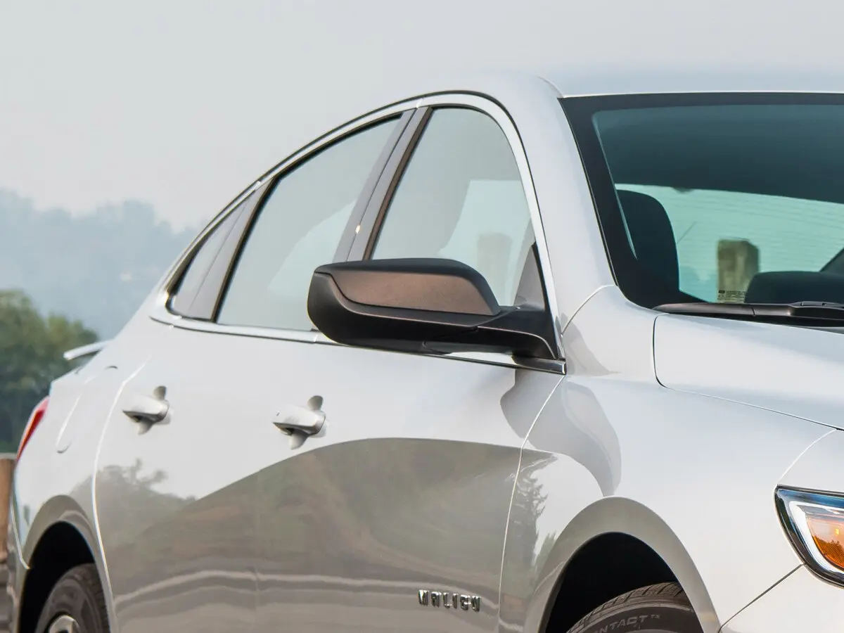 Chevrolet Malibu IX Рестайлинг Седан — сүрөт 12