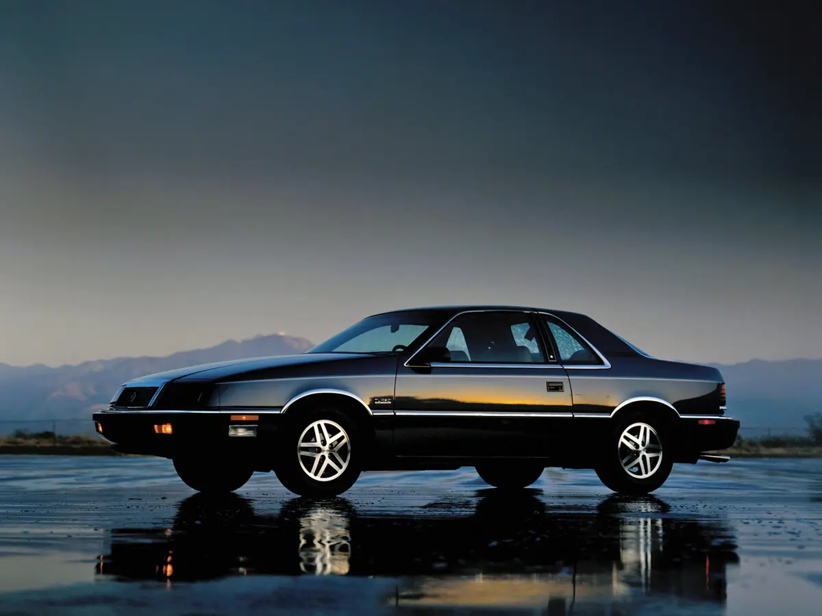 Chrysler LeBaron III Купе — сүрөт 2