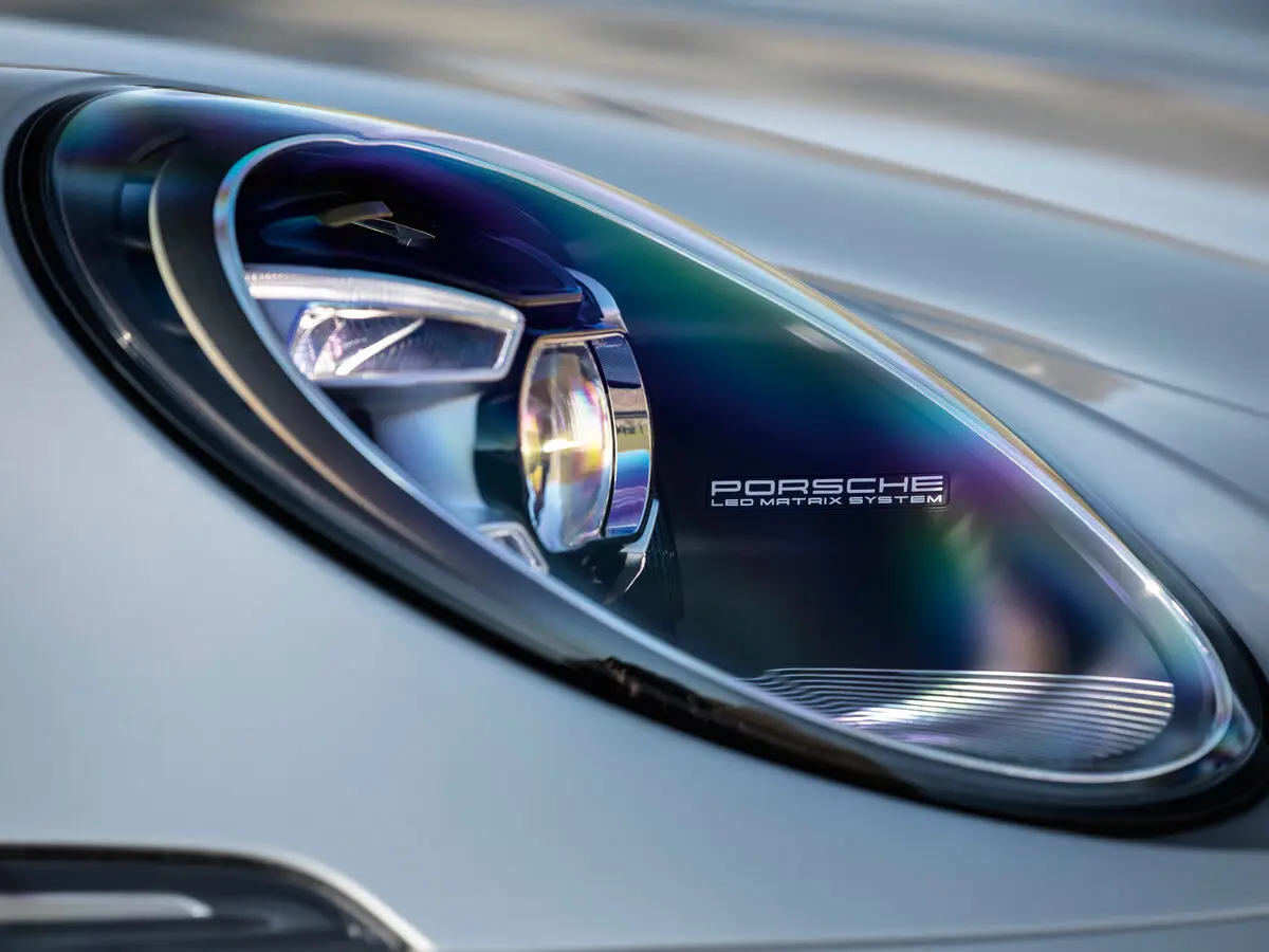 Porsche 911 VIII (992) Купе — сүрөт 12