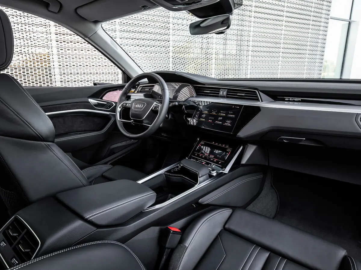 Audi e-tron I Внедорожник 5 дв. — 照片 7