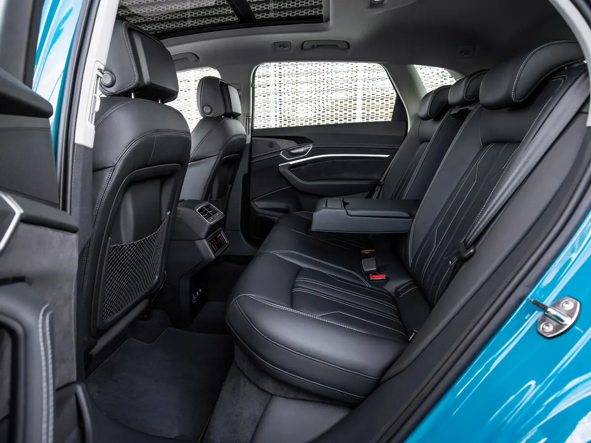 Audi e-tron I Внедорожник 5 дв. — 照片 11