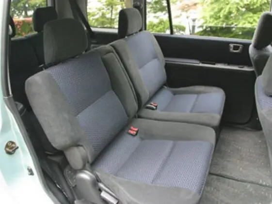 Mitsubishi Dion I Рестайлинг Компактвэн — сүрөт 5