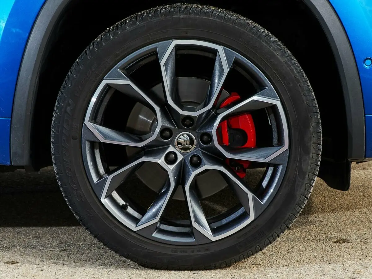 Skoda Kodiaq RS I Внедорожник 5 дв. — сүрөт 15