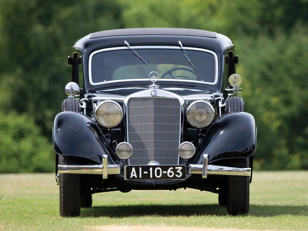 Mercedes-Benz W142 1937 – 1942 Лимузин — сүрөт 3