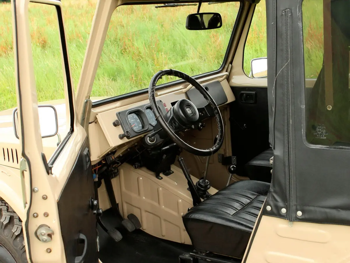 Suzuki Jimny I Внедорожник открытый — фото 5