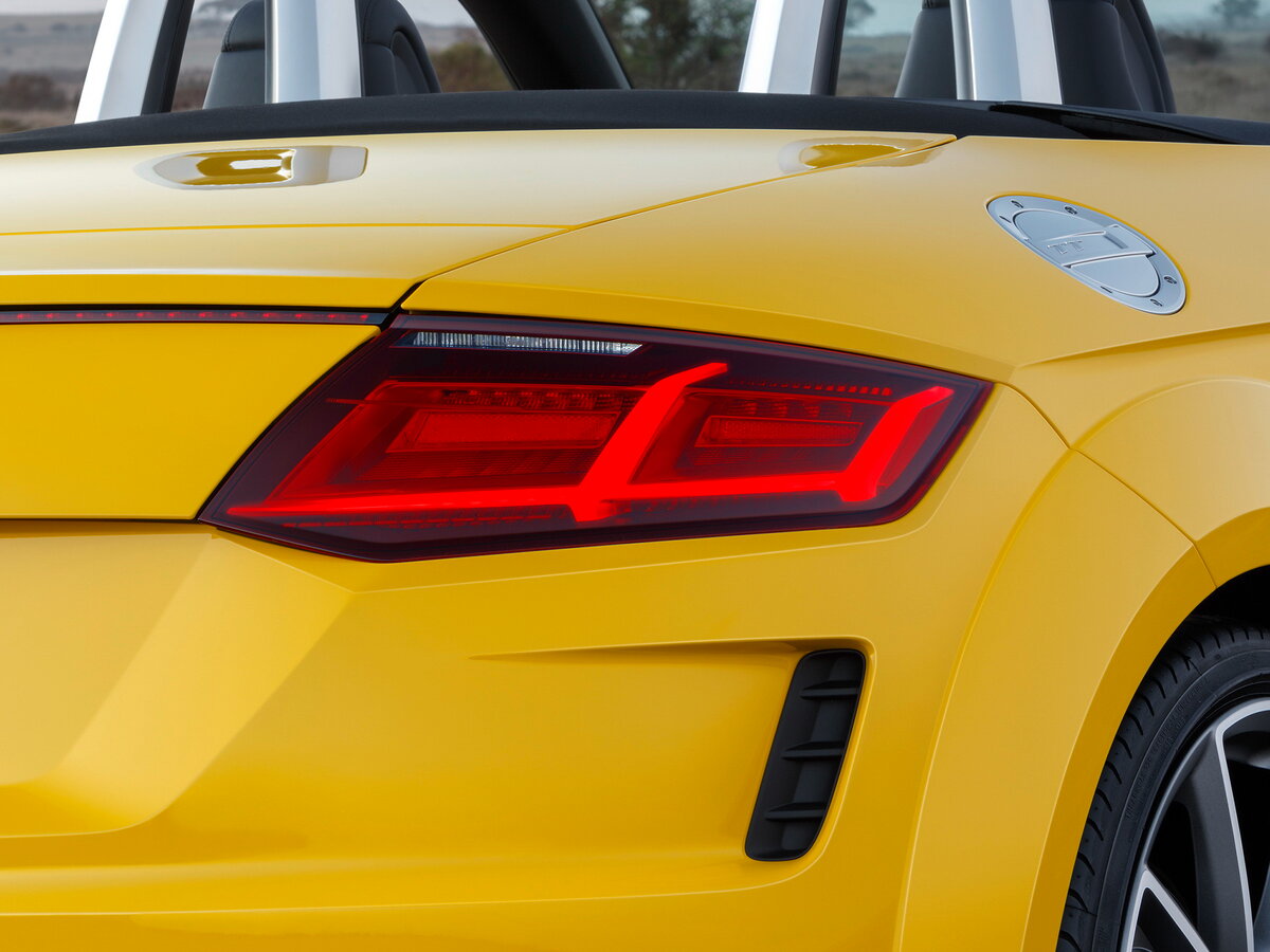 Audi TT III (8S) Рестайлинг Родстер