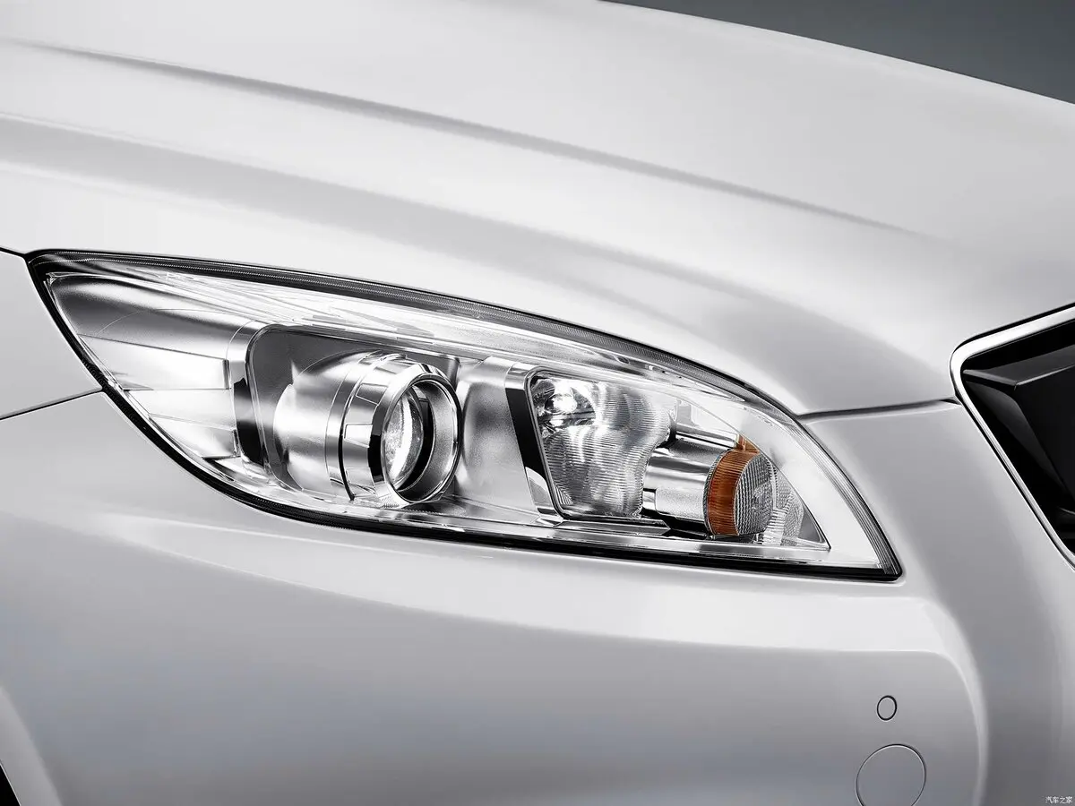 BAIC EU I Седан — 照片 12