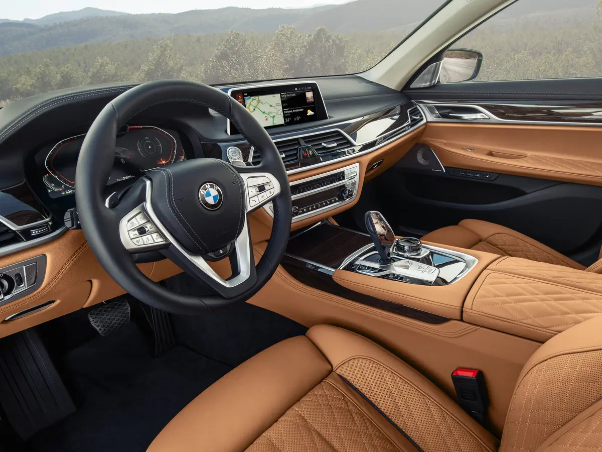 BMW 7 серии VI (G11/G12) Рестайлинг Седан Long — сүрөт 7