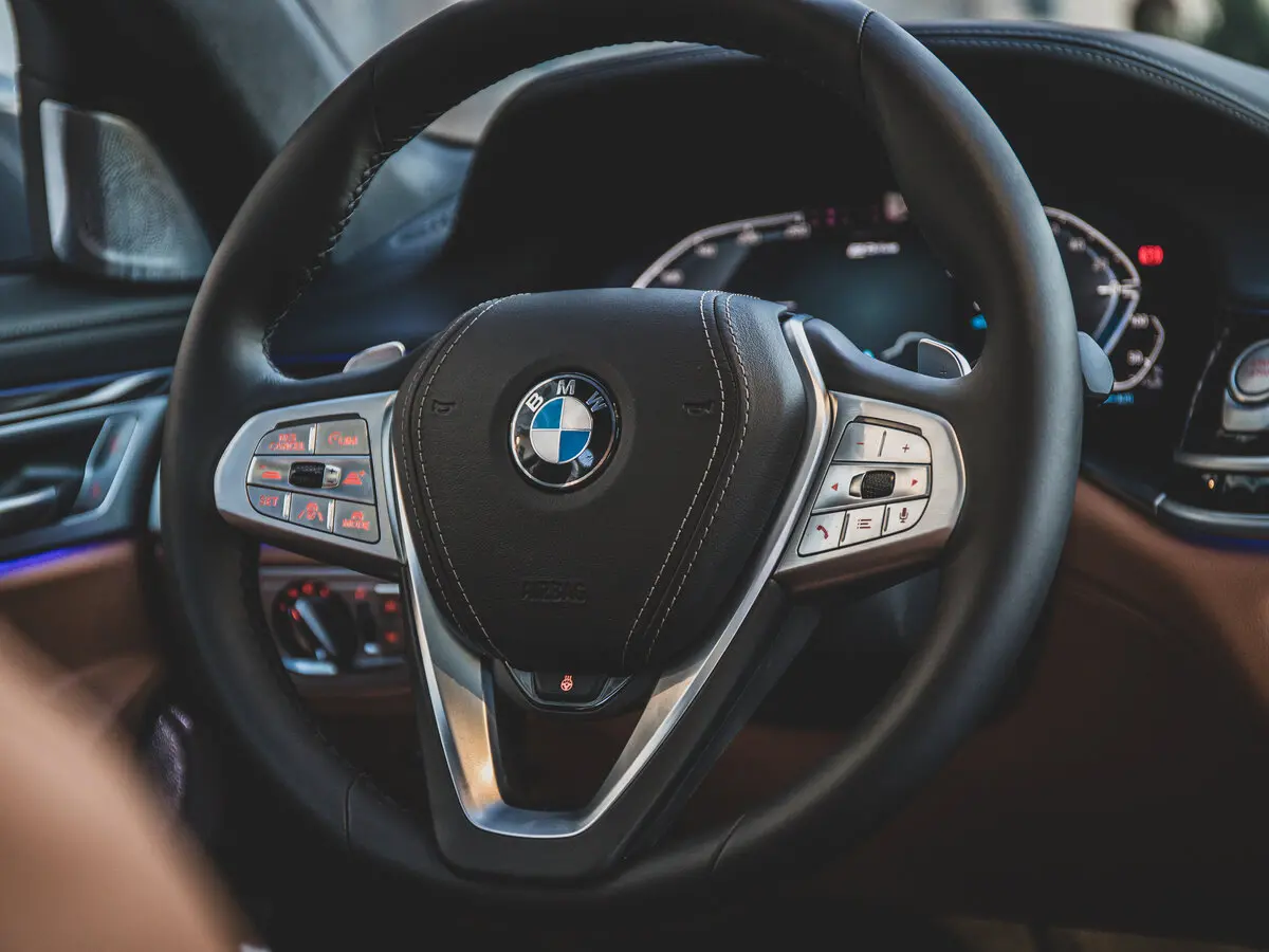 BMW 7 серии VI (G11/G12) Рестайлинг Седан — 照片 7