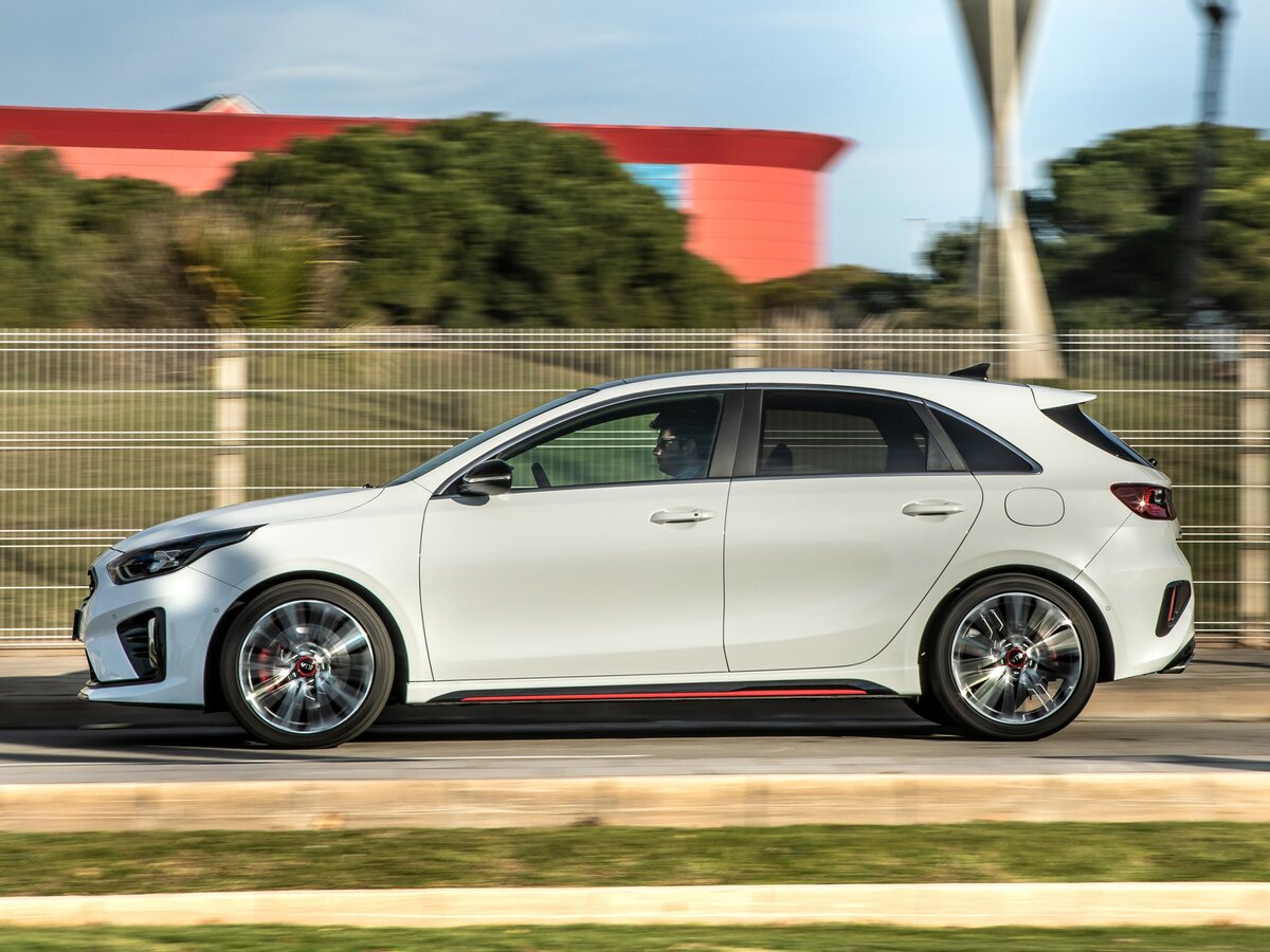 Kia Ceed GT II Хэтчбек 5 дв. — фото 2