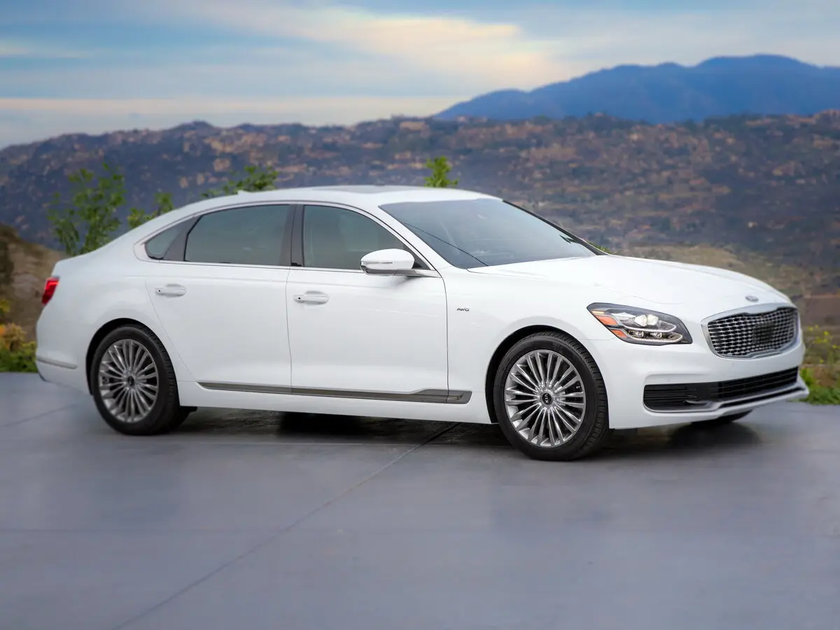 Kia K900 II Седан — сүрөт 2