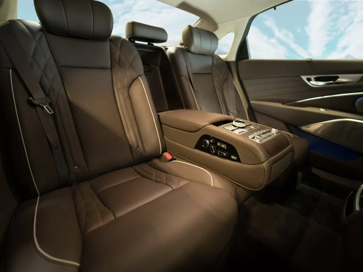 Kia K900 II Седан — сүрөт 11