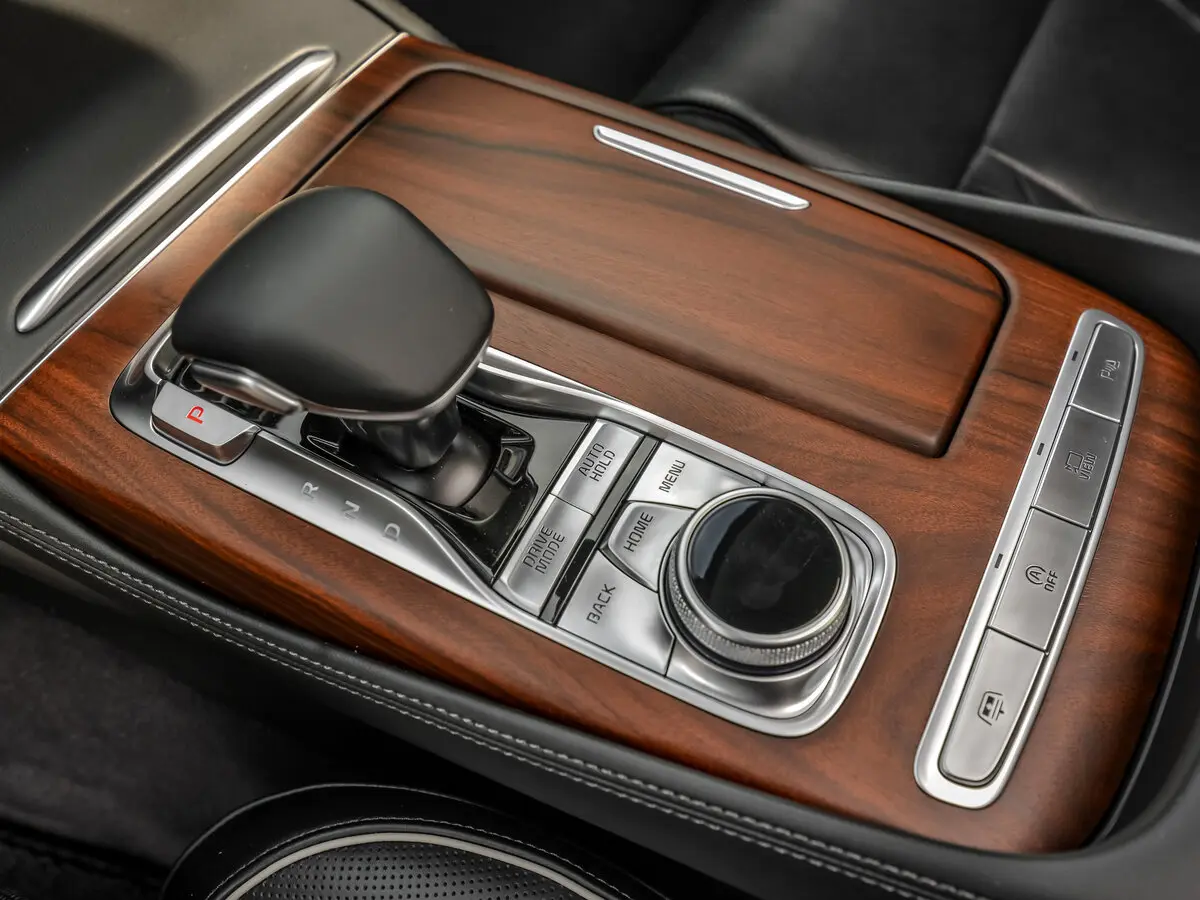 Kia K900 II Седан — сүрөт 13
