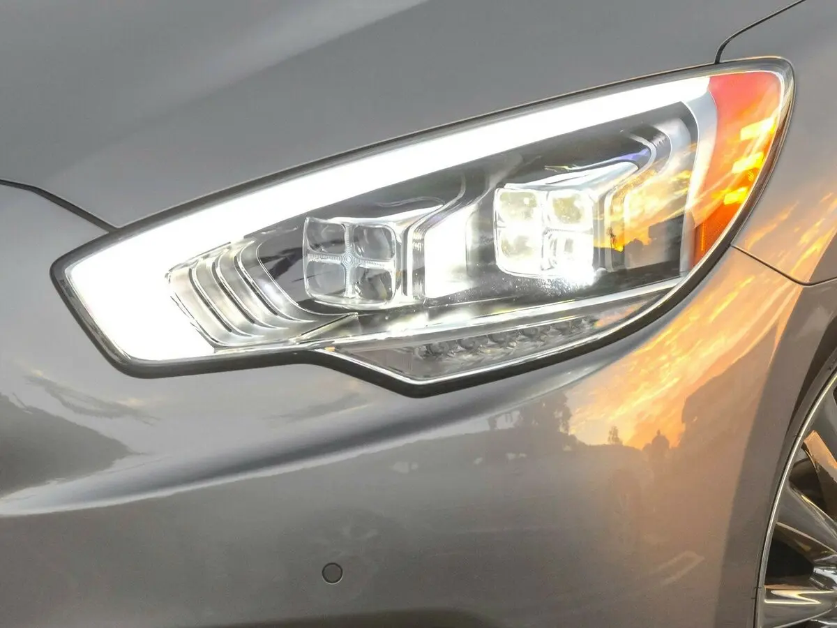 Kia K900 I Седан — photo 12