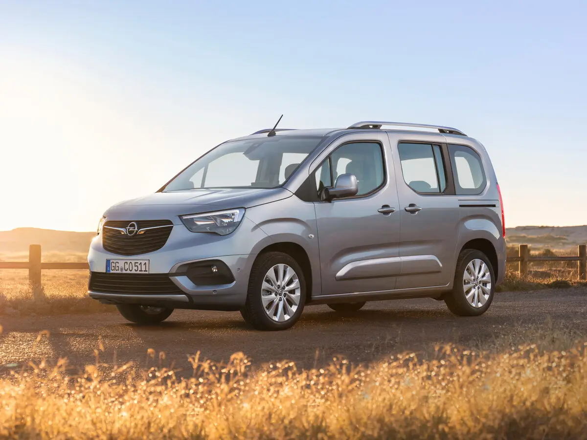Opel Combo E Компактвэн