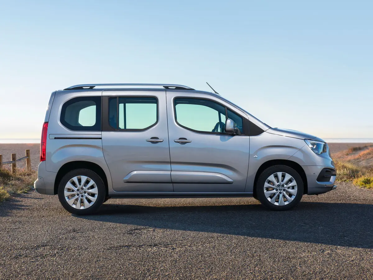 Opel Combo E Компактвэн — сүрөт 2