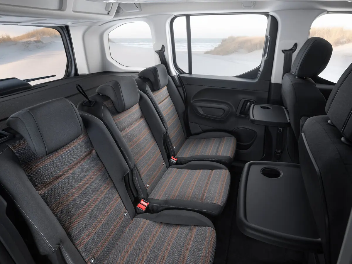 Opel Combo E Компактвэн — сүрөт 9