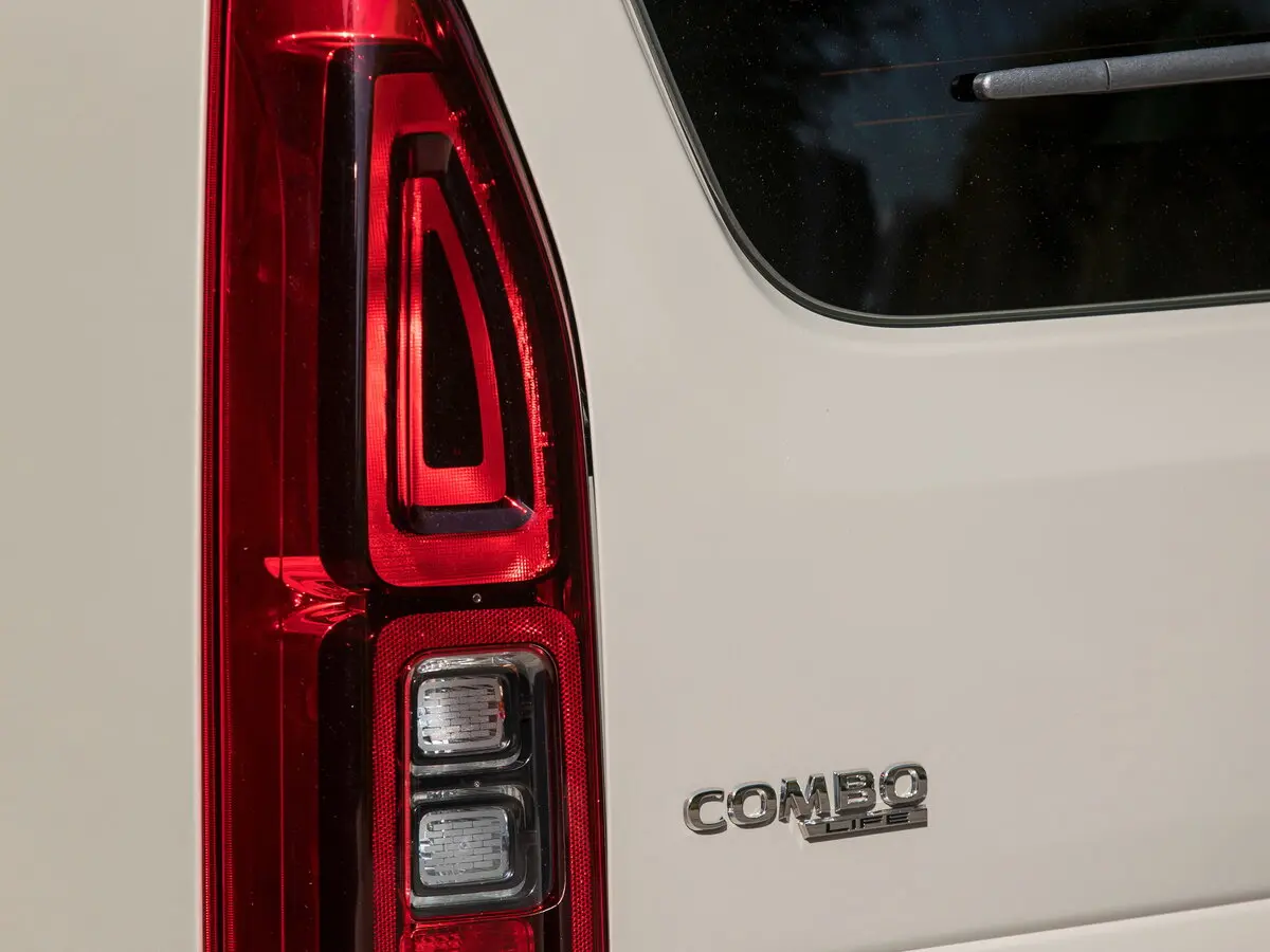 Opel Combo E Компактвэн XL — сүрөт 12