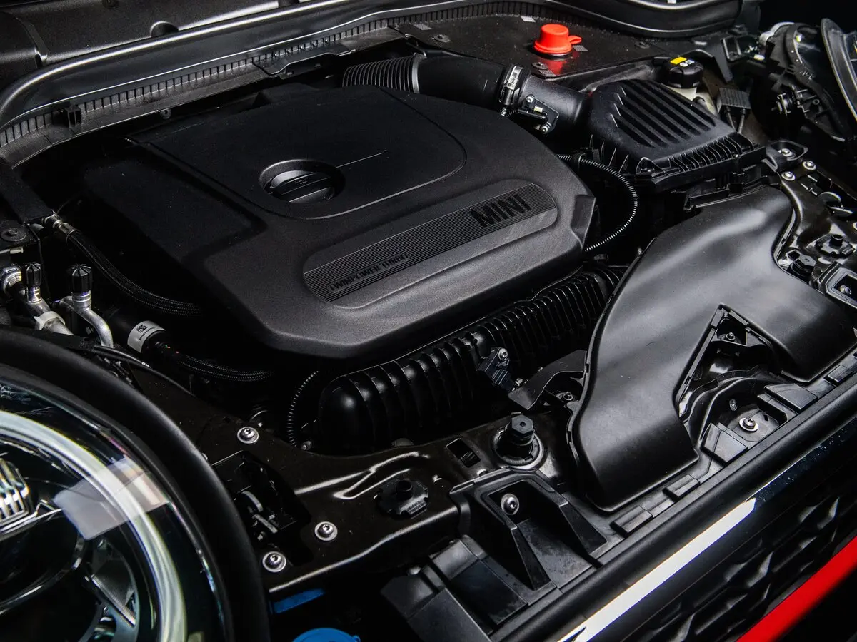 Mini Hatch III (F55/F56) Рестайлинг Хэтчбек 3 дв. JCW — фото 8